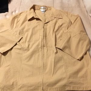 3X gold-tone 3/4 zip up stretch shirt
